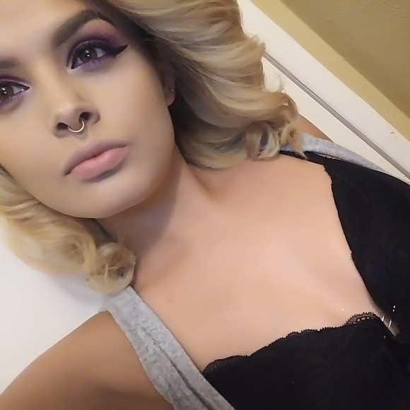 Meet your Posher, Lupita - Picture 1 of 1